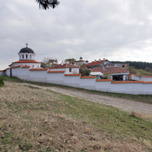 Клисурски манастир Света Петка Параскева, в близост до Банкя