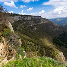 Iskar Gorge, Stara Planina Mountain near the village Zasele, Sofia Region - Photos from Bulgaria, Resorts, Тourist Дestinations