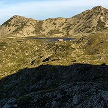 Тевно Езеро и връх Валявишки Чукар, Пирин